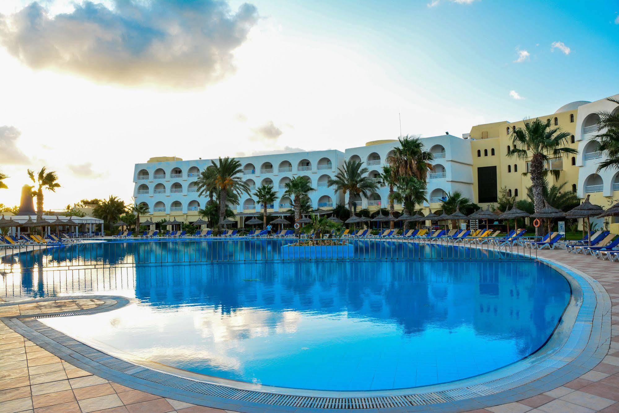 Hotel Sidi Mansour Resort & Spa Temlale Exterior foto